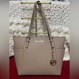 Michael Kors Leather Jet Set Tote/Shoulder Bag NWT Truffle